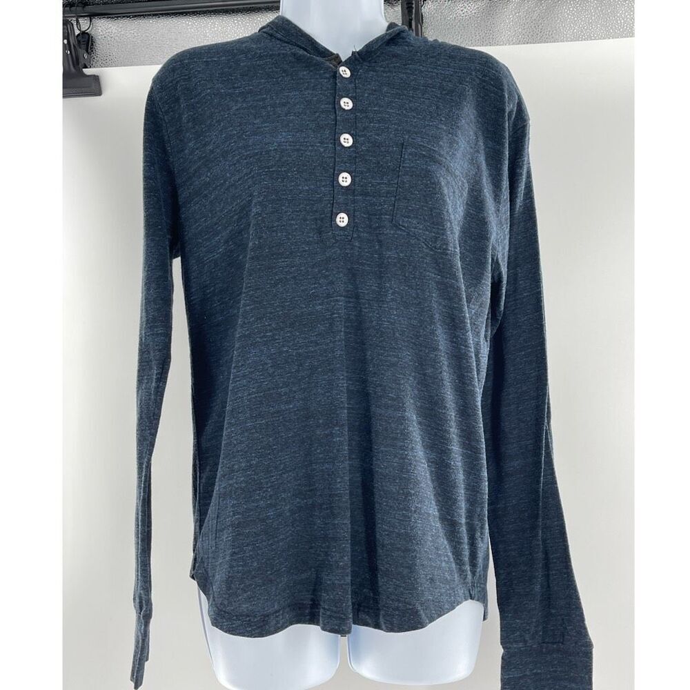 Threads 4 Thought size Medium 3/4 button front hoodie.